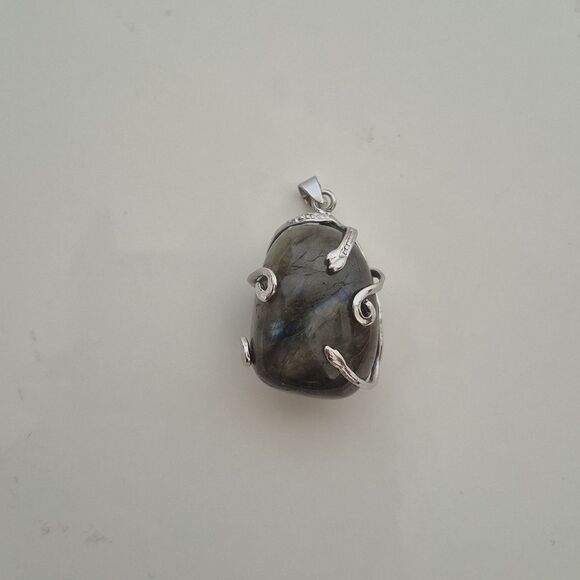 Labradorite Pendant Necklace in Silver Setting 18K GP - Picture 1 of 16